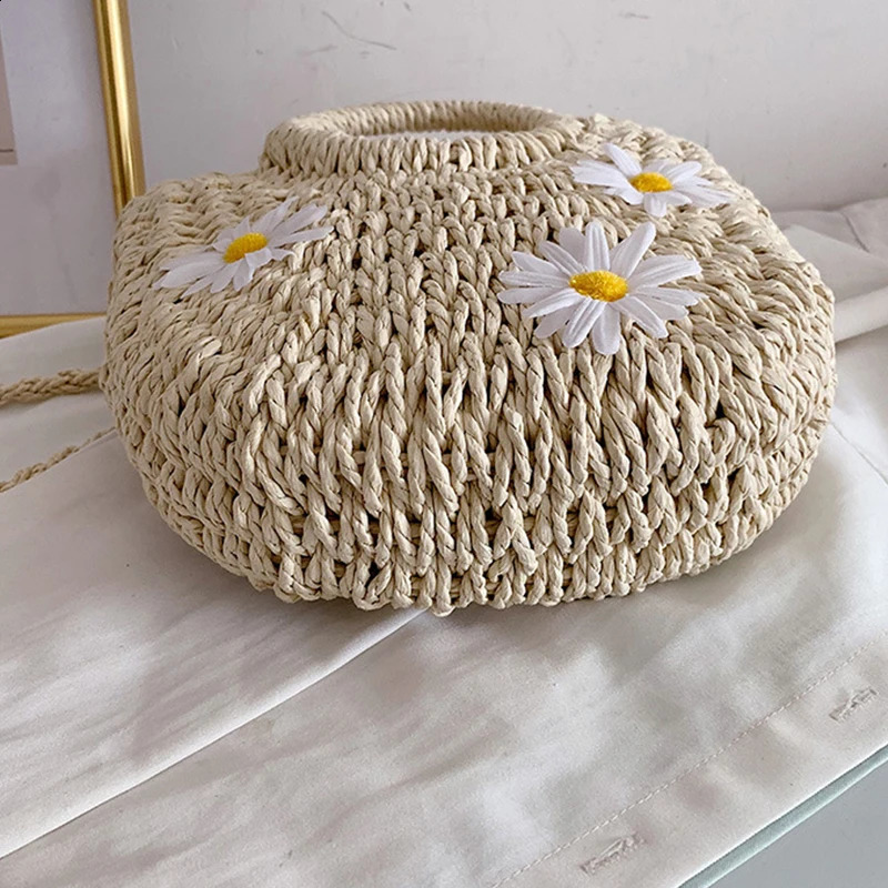 Handwoven Straw Rattan HalfMoon Beach Handbag Large Capacity Women Summer Hollow Out Crossbody Shoulder Bag 240814