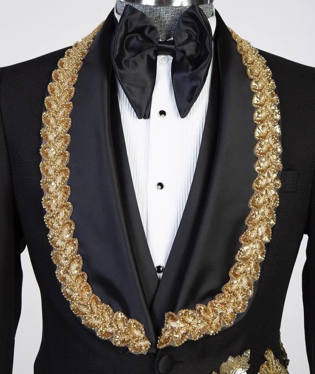 Gorgeous Men's Wedding Suit Shawl Lapel Tailored Blazers Sequins Appliques Groom Jacket for Men One Button 2 Pieces Set Warm Custom Made Coat(Pan