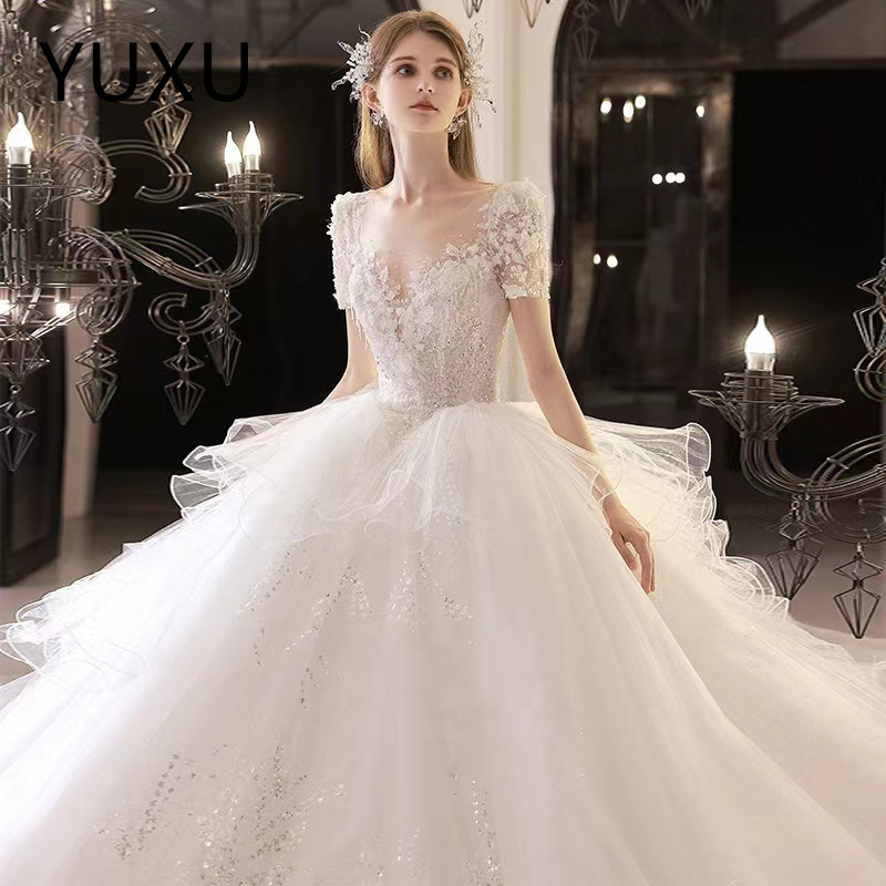 new Gorgeous Ball Gown wed Dresses short sleeves Sequins Beads Lace bride Chapel Train Sheer Back Sexy Bridal Gowns Sweep Train Sheer Bateau Sequined 