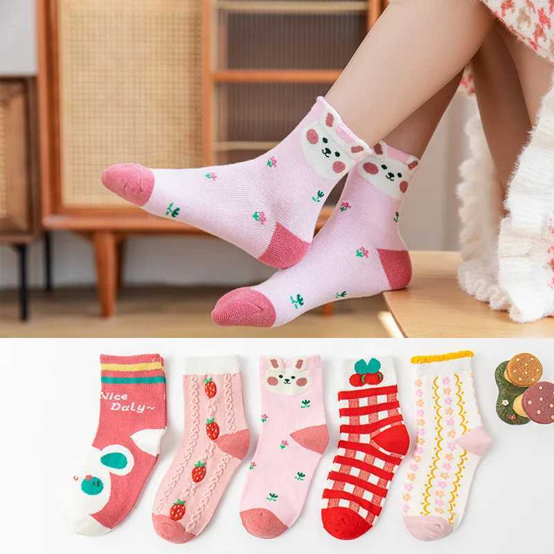 5 pairs of childrens cotton socks for girls fashionable spring girls cartoon socks for children aged 3-15 W240814