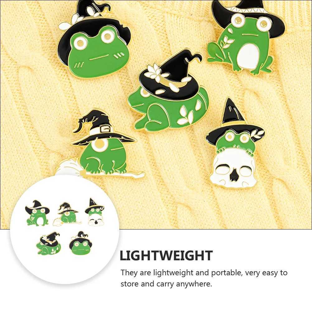 5 frog brooches impressive brooches clothing jewelry cartoon fashion version green decoration badge alloy W240815