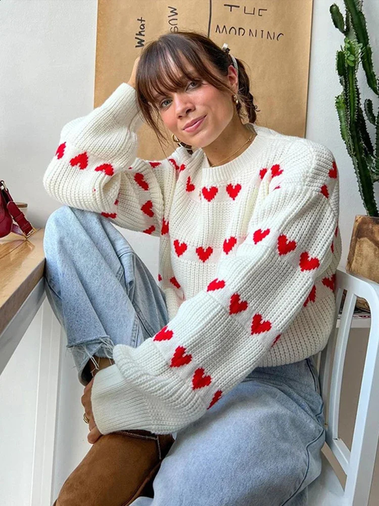 Casual Knitted Heart Print Pullovers Women Loose O Neck Long Sleeve Sweaters Female Autumn Winter Lady Fashion Warm Jumpers 240812