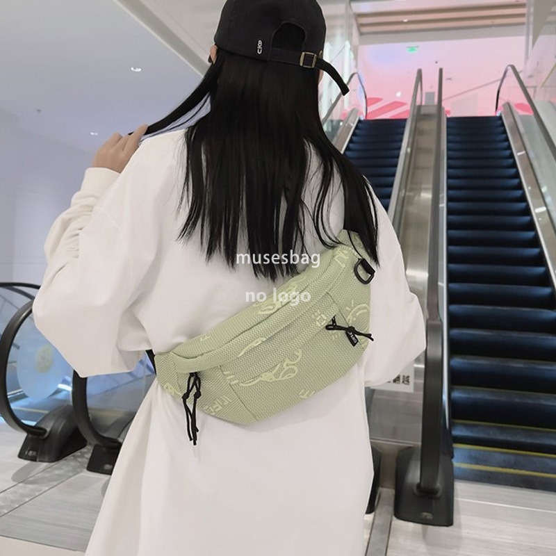 Korean version of solid color simple men's and women's dumpling bag commuting neutral chest bag daily casual all-in-one bag fashion crossbod