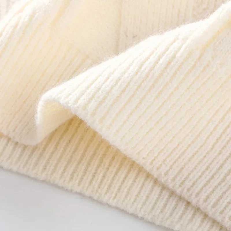 Autumn and Winter New Student Casual Fashion Round Neck Solid Color SweaterXJ240814
