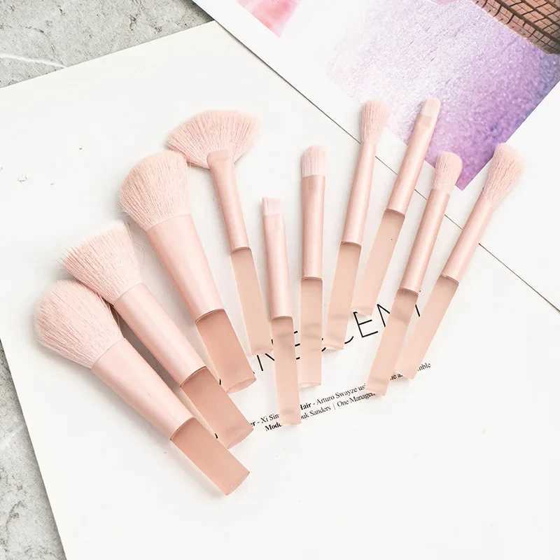 New mini makeup brush set 10 pieces of eye shadow loose powder brush travel portable soft hair makeup tool W240814