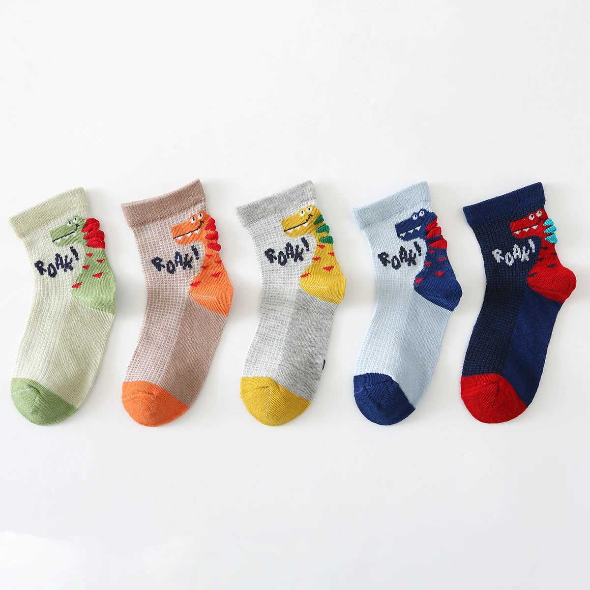5 pairs of cute socks with cartoon dinosaur patterns suitable for boys and children breathable comfortable highly elastic and sweaty W240814