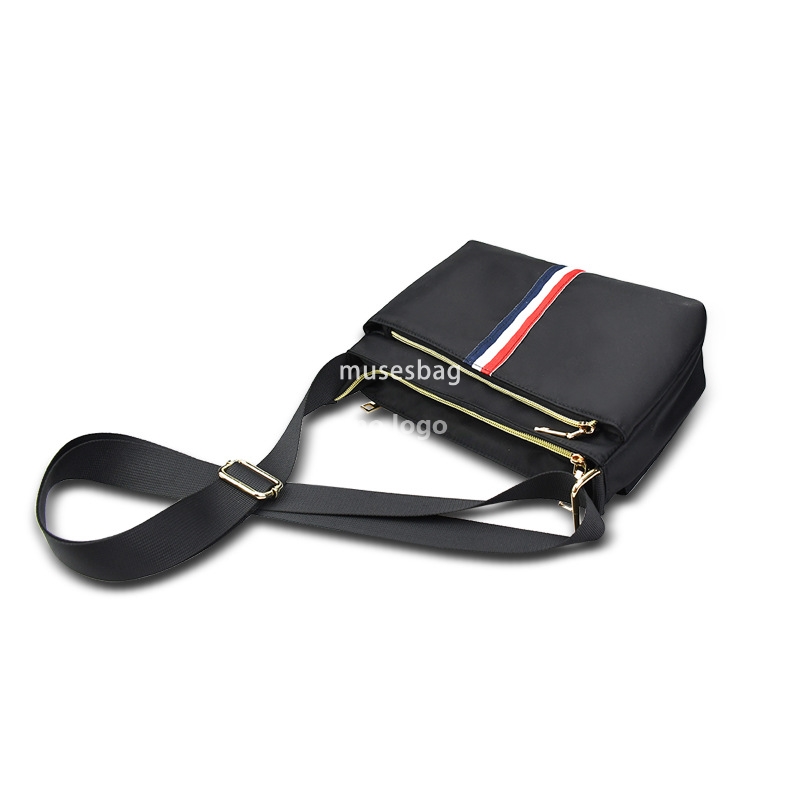 Stylish cross-body bag with contrasting colors Simple casual commuter shoulder bag Convenient European and American style storage bag Multi-layer bag