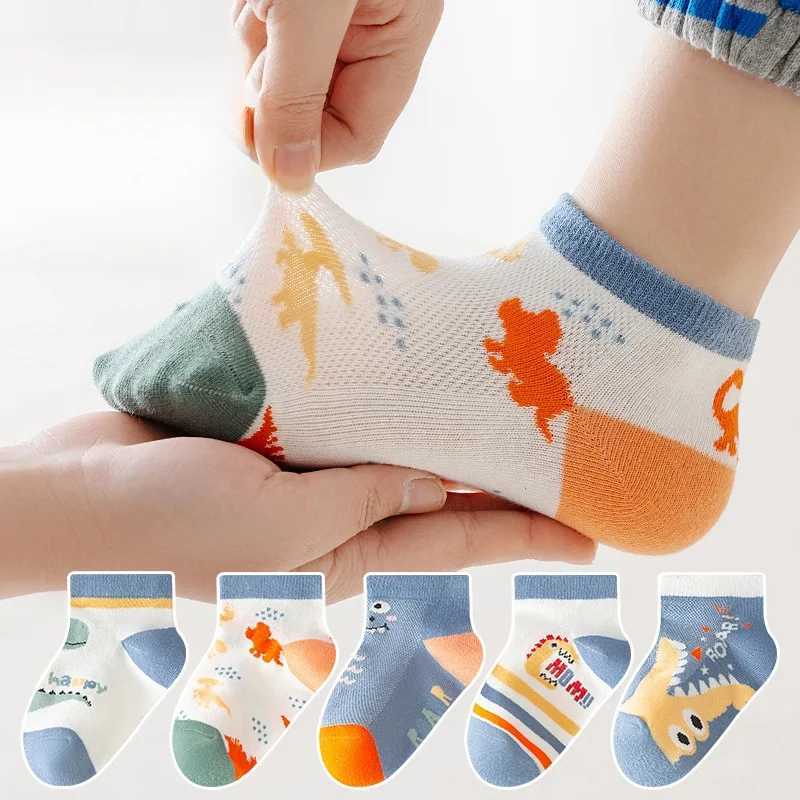10 pairs of childrens socks thin cotton socks breathable short socks unisex style cute girl socks cartoon boy socks W240814