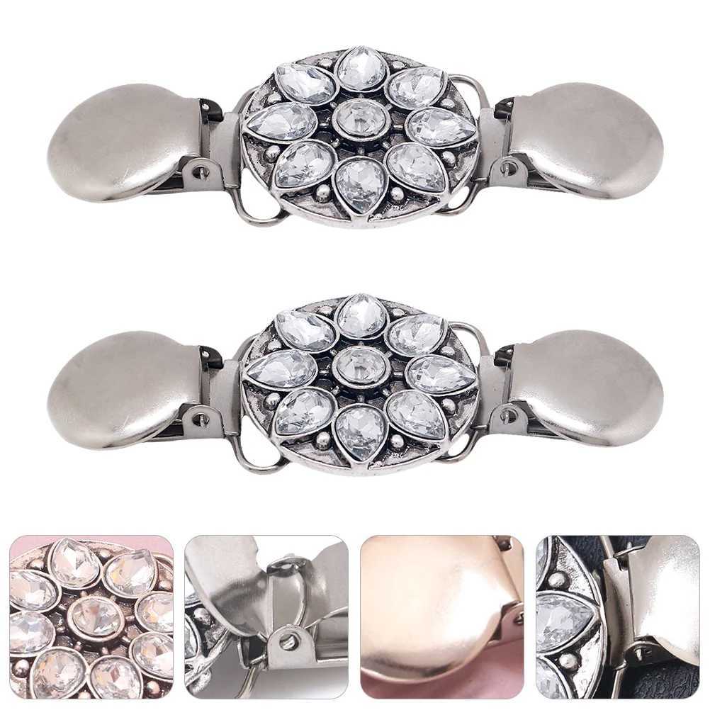 2 sweaters clip womens sweater brooch flower shaped cardigan clip womens brooch collar metal shawl W240815