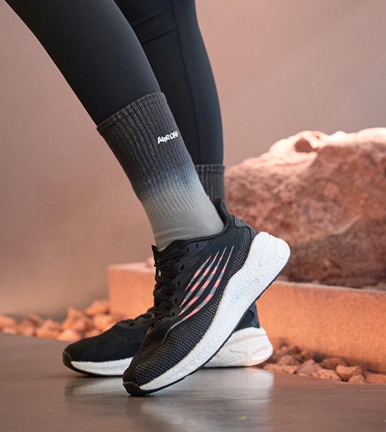 2024 Mens Running Shoes Designer Treeperi T50 sneakers for Men Ivory Pink Grey Black Orange breathable women Sports Trainers mens outdoor hiking shoes