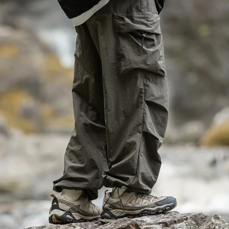 Functional and Stylish Spring Denim Outdoor Pants with Double-folded Large Pockets and Paratrooper Wide Leg Jeans 240810