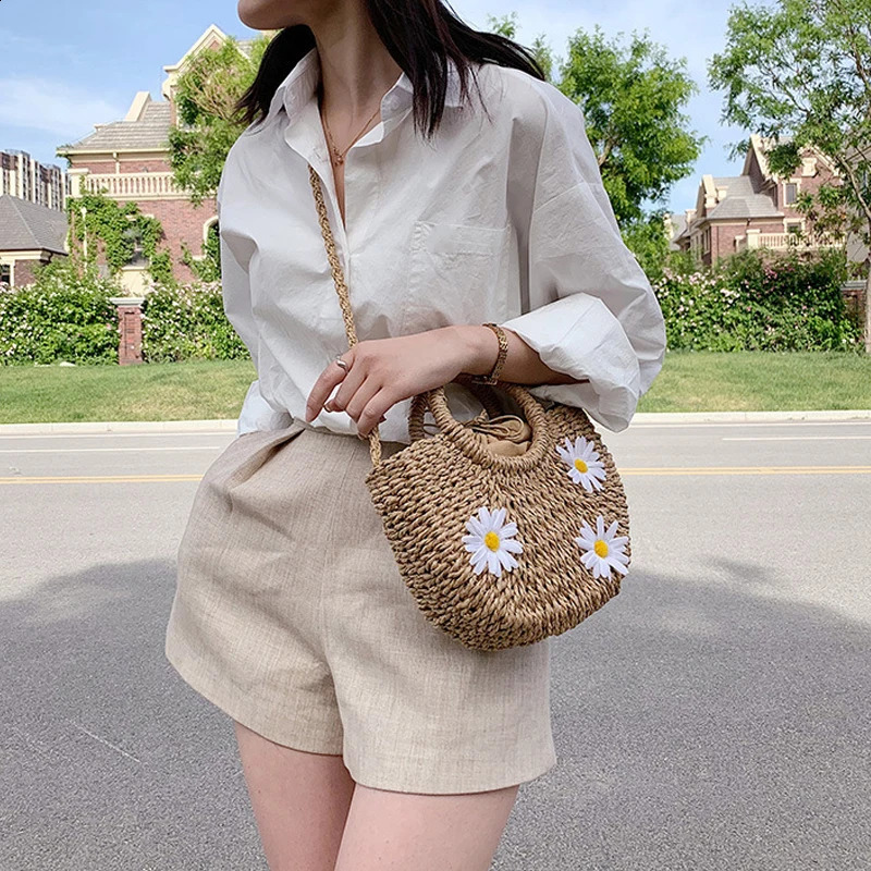 Handwoven Straw Rattan HalfMoon Beach Handbag Large Capacity Women Summer Hollow Out Crossbody Shoulder Bag 240814