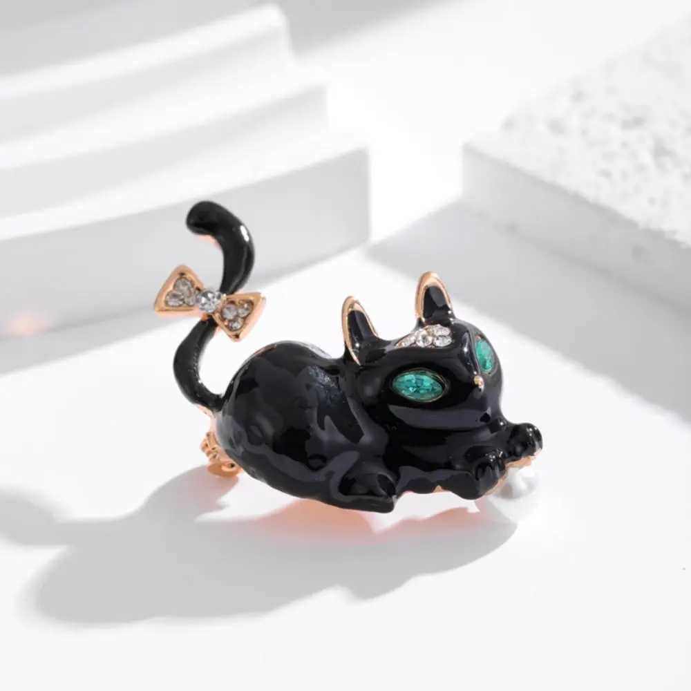 Exquisite green eyed cat kitten badge pearl brooch cat enamel brooch retro cute rhinestone brooch W240815