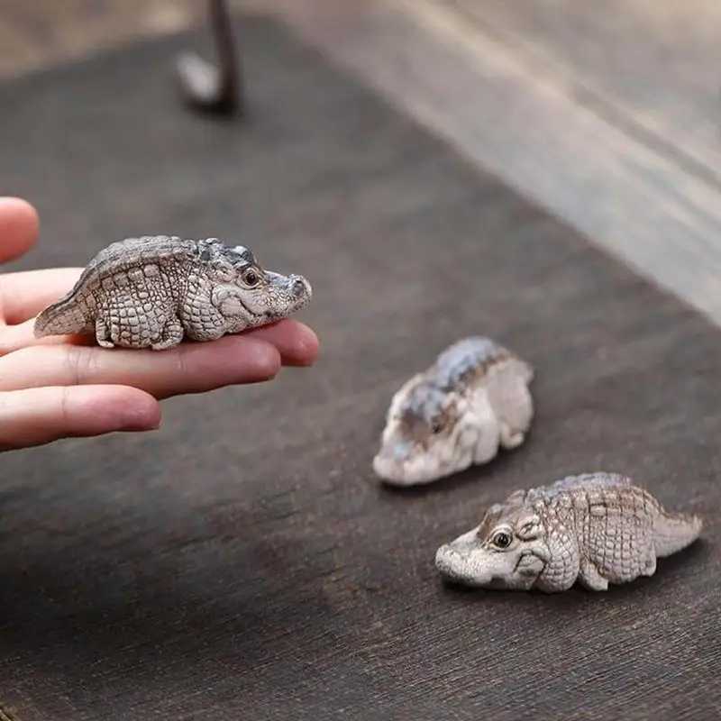 Clay Alligator Crocodile Mini Kung Fu Tea Pet Figurine Lovely Decoration Crocodile Miniatures Home Tabletop Decoration OrnamentXJ240814