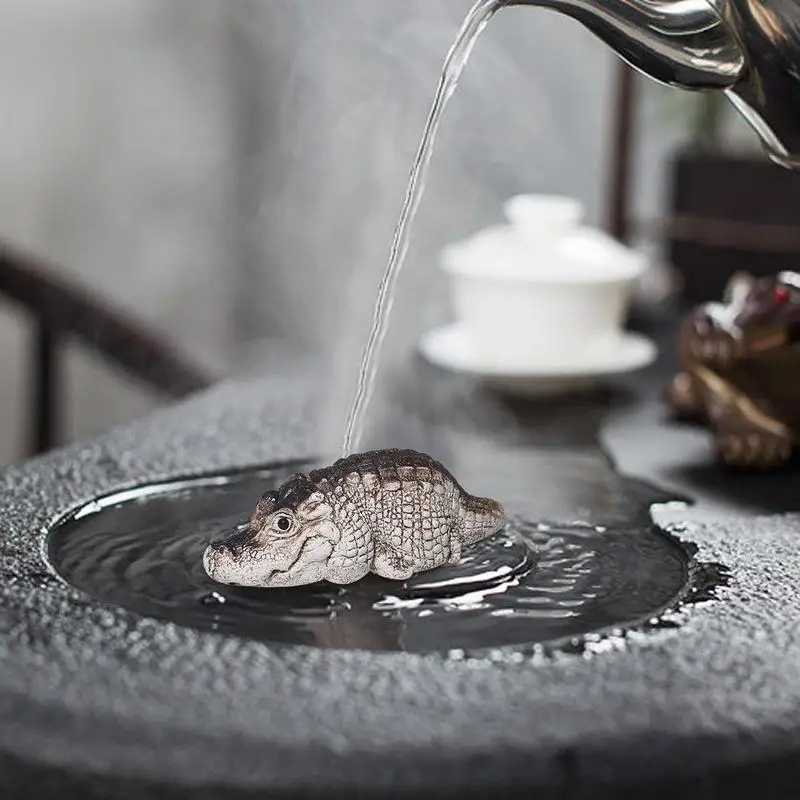 Clay Alligator Crocodile Mini Kung Fu Tea Pet Figurine Lovely Decoration Crocodile Miniatures Home Tabletop Decoration OrnamentXJ240814