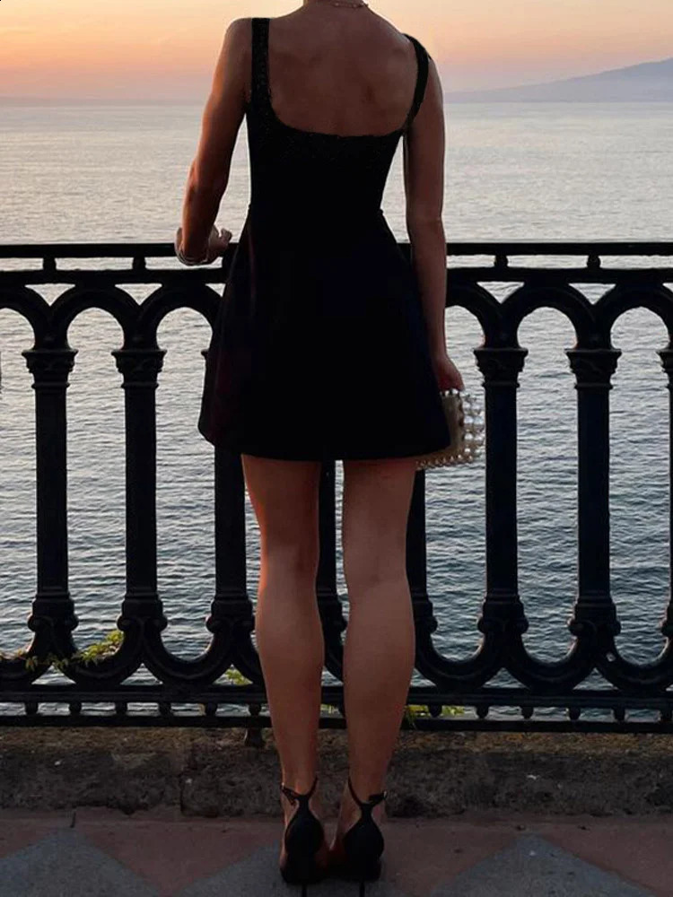 Chic Contrast Backless 3d Flower Sling A-line Dress Women Elegant High Waist Sleeveless Mini Dresses Lady Summer Party Vestidos 240814