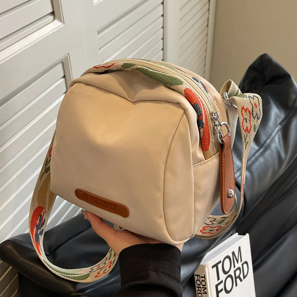 Fashion Crossbody Bags For Women Oxford Cloth Pillow Shell Shoulder Bag Large Capacity Travelling Casual Street Small Fabric 240814