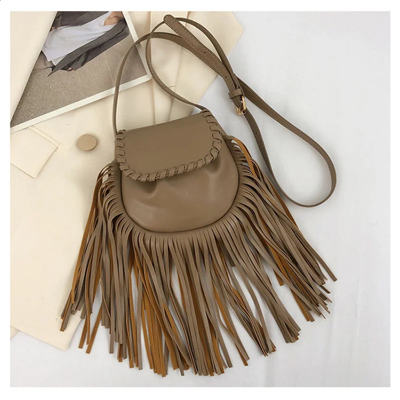 Women Leather Cross Body Bags Vintage Tassle Women Shoulder Bags Small Women Phone Bags Drop 240815