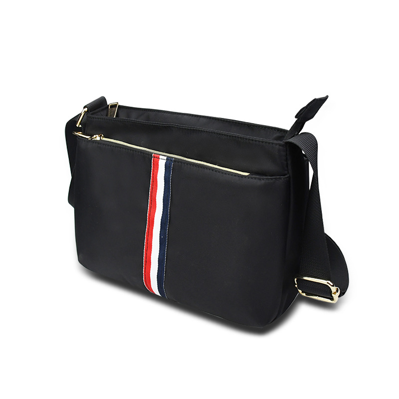 Stylish cross-body bag with contrasting colors Simple casual commuter shoulder bag Convenient European and American style storage bag Multi-layer bag
