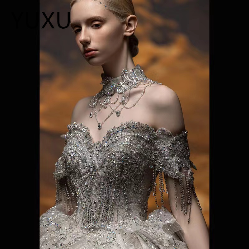 White Wedding Dresses Ivory Bridal Gowns Formal A Line Applique Sequins Custom Zipper Lace Up Plus Size New Lace Illusion Sweep Train Applique Beaded 