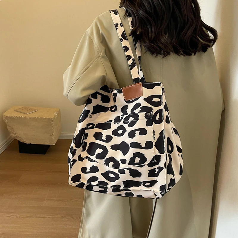 Leopard Design Korean Fashion Shopper Big Shopping Bags for Women Handbag Lady Shoulder Bag Large Capacity Bag Handbag 240815