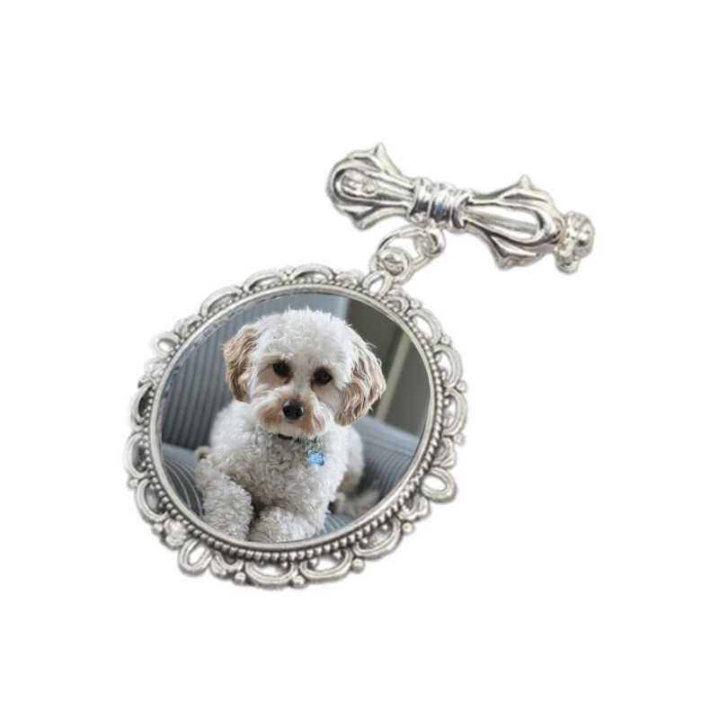 Lace oval badge handmade photo frame brooch suitable for women elegant lapel pin fashionable accessory for parties and dates W240815