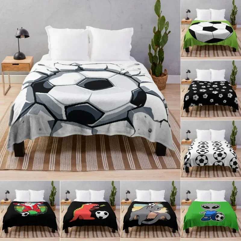 Soccer Blanket Warm Ultra Soft Football Ball Throw Blankets Soccer Team Player Blankets Mom Gift for Girls Boys Kids Women Men Y240815