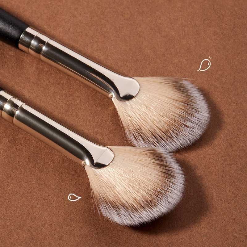 One powder blusher brush powder blusher highlighter makeup brush beauty tools W240814