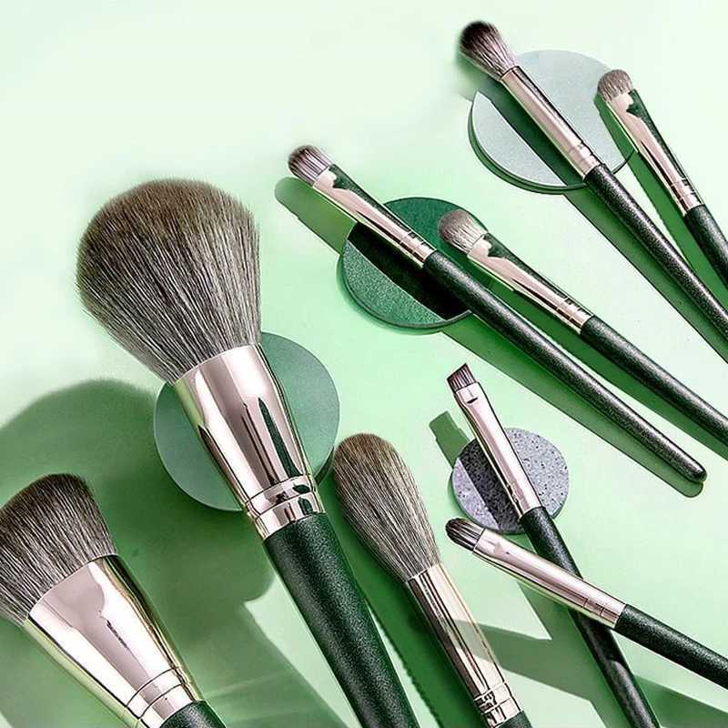 Professional 14Pcs makeup brush set foundation make-up powder blusher mixed with eye shadow lipstick beauty soft bristle makeup brush W240814