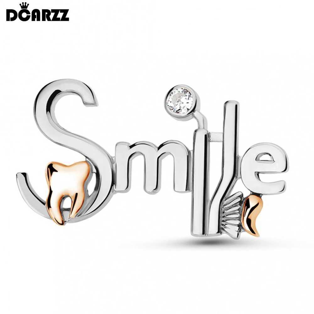 DCARZZ Smile Unique Dental Toothbrush Mirror Pin Creative Oral Dental Medical Jewelry Collar Badge Gift W240815