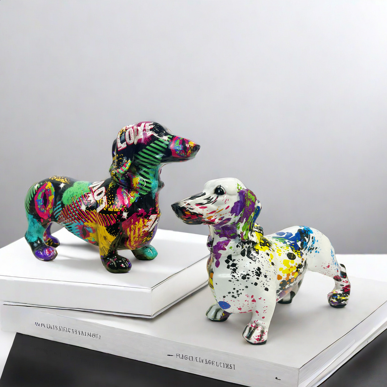 Creative Graffiti Dachshund Dog Statue Home Decor Colorful French Bulldog Sculpture Animal Figurine Living Room Desk Accessories 231227