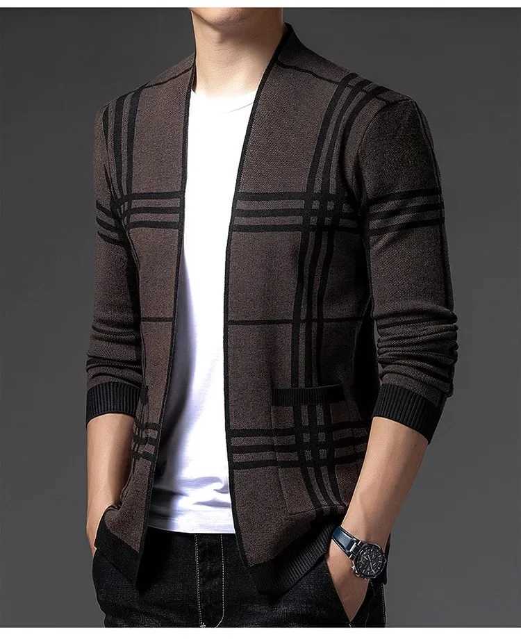 2024 Spring and Autumn New Fashion Checkered Knitted Mens Cardigan Stripe Casual Pocket Shawl Sweater Coat Jacket Luxury SweateXJ240814