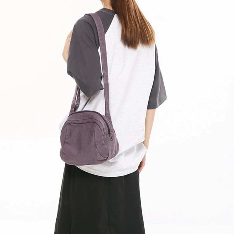 Round Shoulder Bag with Pocket Compact and Versatile Womens Crossbody Pack for Travel Shopping 240814