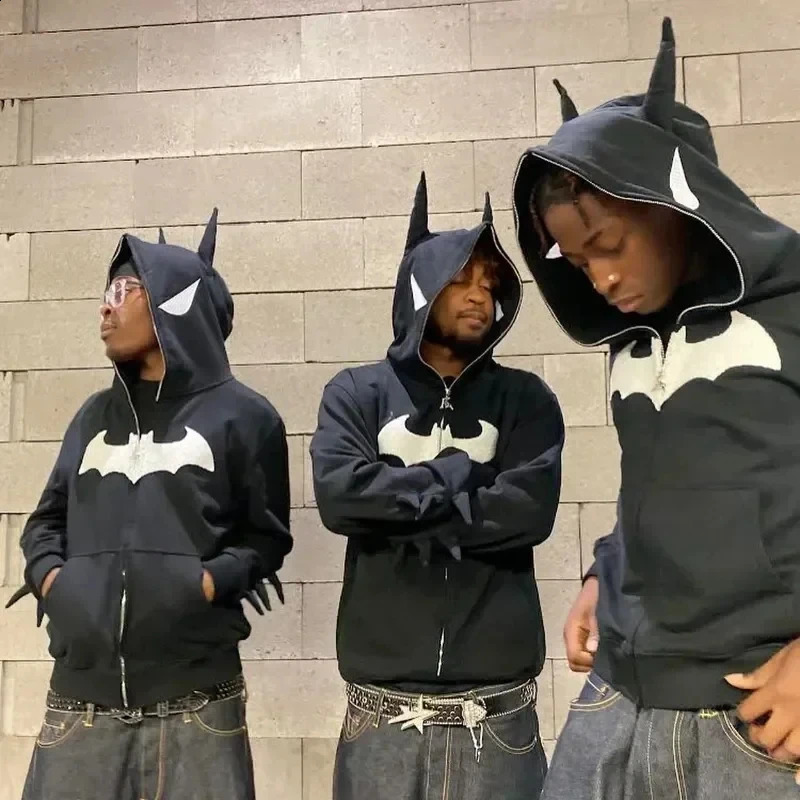 Y2K zip up hoodie Gothic Embroidery Bat anime hoodie Hip hop Men women oversized sweatshirt Harajuku Rock Fashion streetwear Top 240814