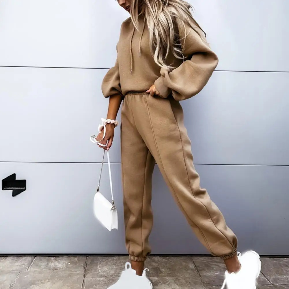 Solid color twopiece womens track and field suit autumn winter pants set hooded sweatshirt sports conjuntos de mujer 240809
