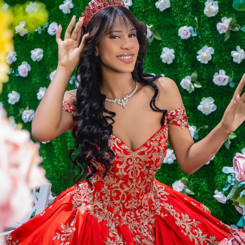 Red Shiny Quinceanera Dress Ball Gown Off The Shoulder Gold Lace Applique Tull Corset Sweet 16 Vestidos De 15 Anos