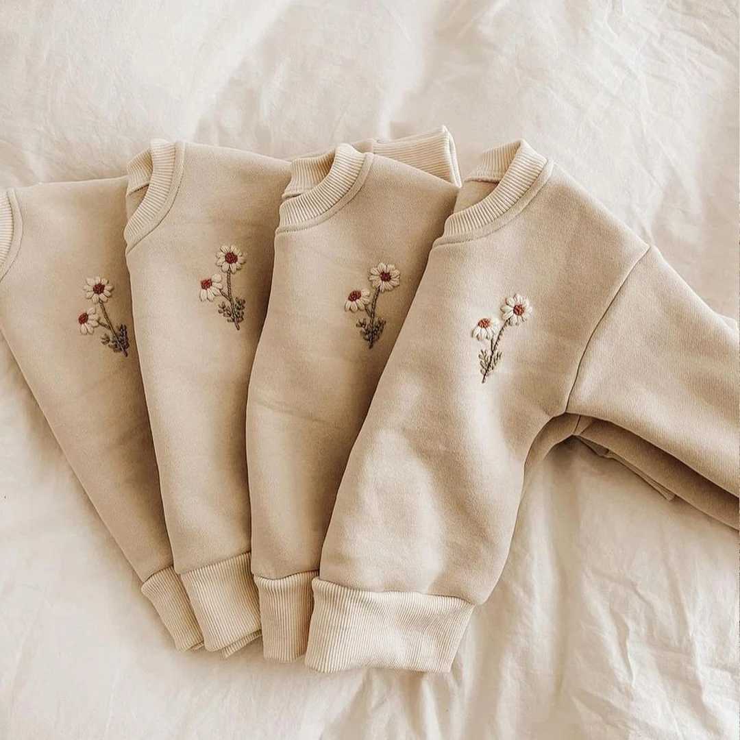 Clothing Sets Korea Winter Baby Girls Clothes Set Flower Fleece Pullover Sweatshirt+Pants Set Girls Warm Tracksuit Toddler Girl Clothes Outfit