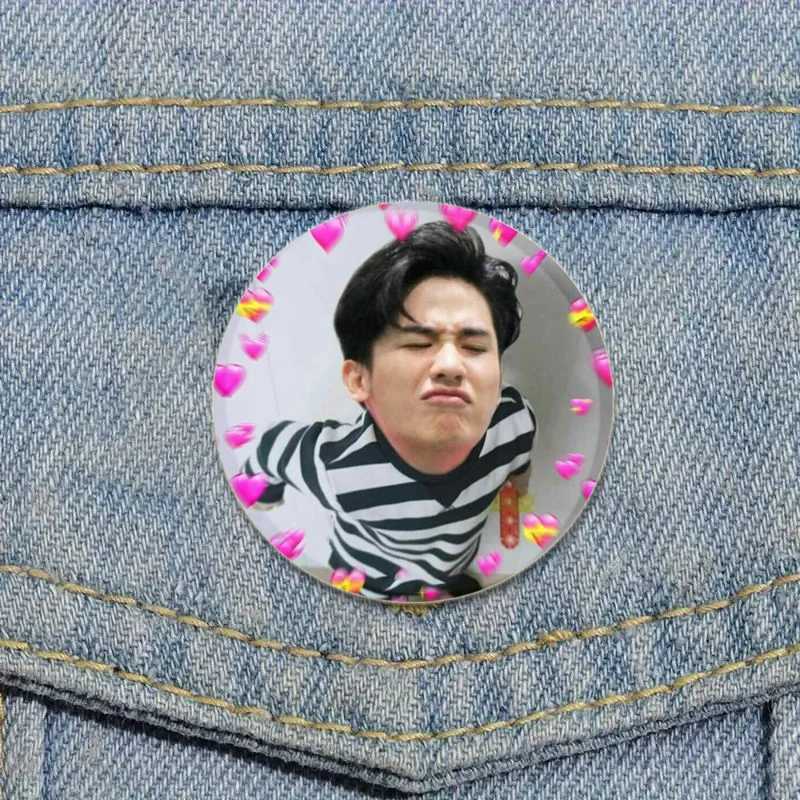 Thai idol star brooch Singto Krist Off Gun Tay New Badge handmade tinplate brooch backpack clothing accessory brooch W240815