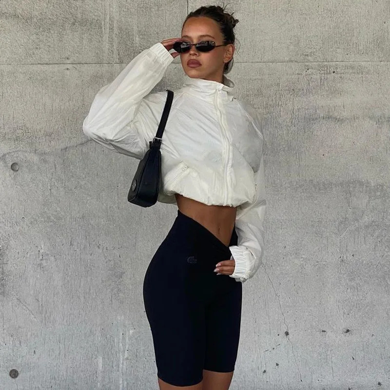 Womens clothing white thin sun protection outdoor jacket sports UV resistant and windproof zipper 240814