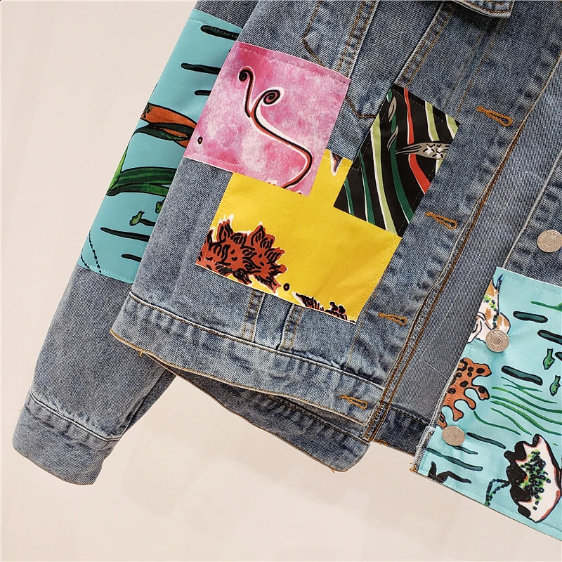 Autumn Women Denim Jacket Sequins Overcoat Patchwork Cartoon Jeans Jacket Casual Female Loose Coat Jeans Jacket Women 240814