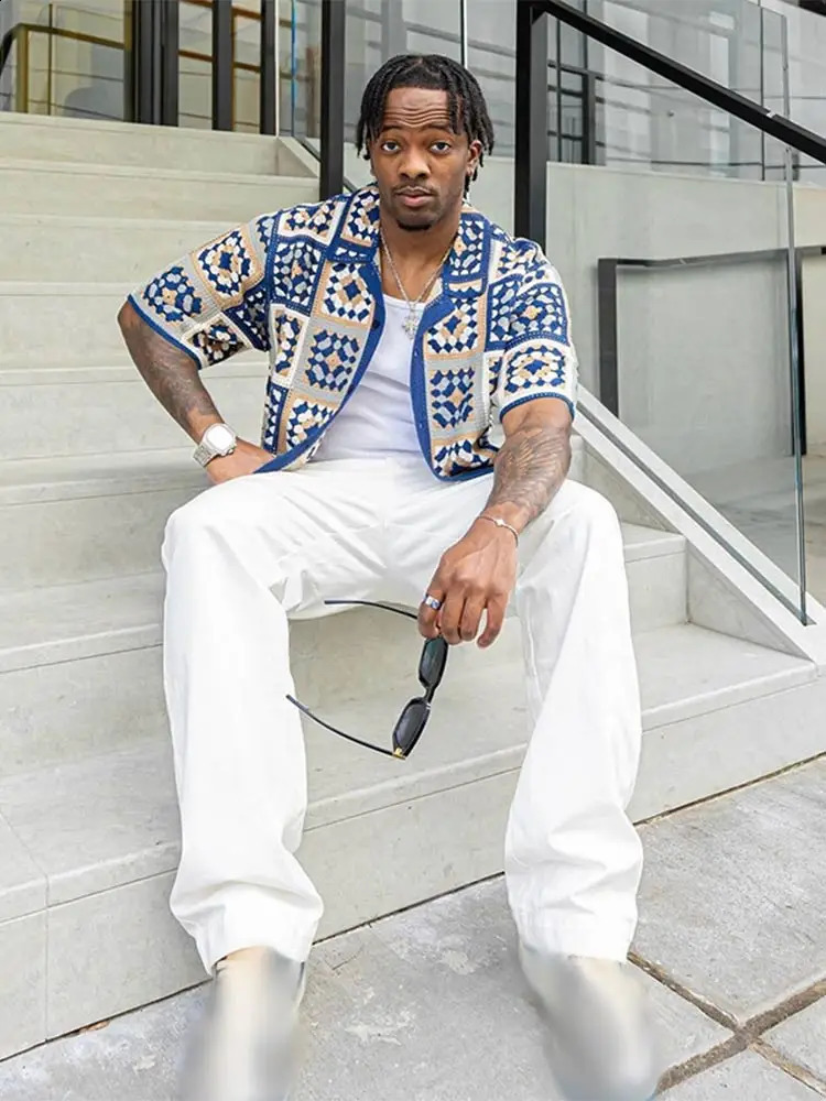 Men Retro Printed Knitted Short Sleeved Cardigan Casual Trend Turn-down Collar Button T-shirts 2024 Summer Male Street Sweater 240814