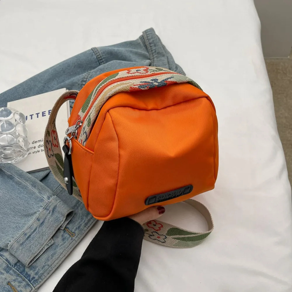 Fashion Crossbody Bags For Women Oxford Cloth Pillow Shell Shoulder Bag Large Capacity Travelling Casual Street Small Fabric 240814