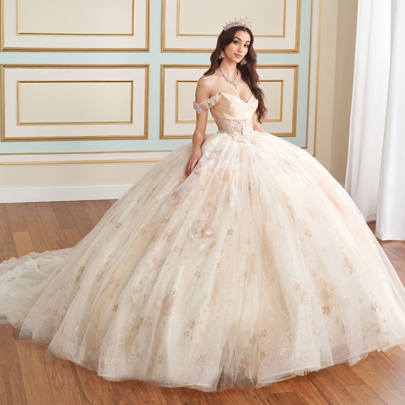 2025 Light Champagne Shiny Quinceanera Dresses Ball Gown Sweetheart CrystalTulle Lace-Up Backless Party Princess Sweet 16 Dress