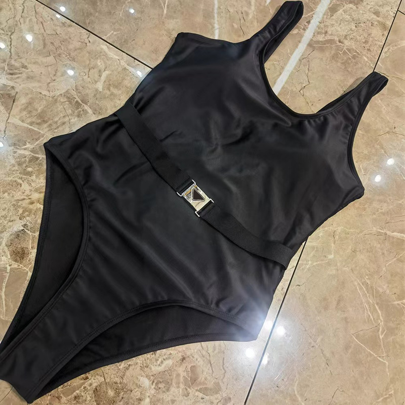 Black Femmes Swimwear en une pièce avec coussinets Bikini Set Push Up Strap Lettres de maillot de bain Chack de bain Costume de baignade Black Fa