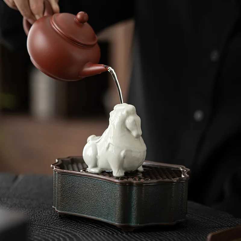 Ru Kiln Ceramic Green Horse Tea Pet Tea OrnamentsXJ240814