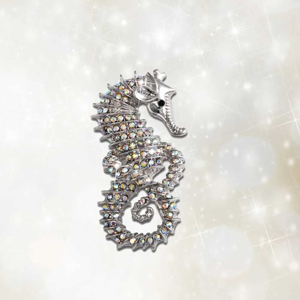 Rhinestone brooch seahorse womens brooch popular in Europe and America W240815