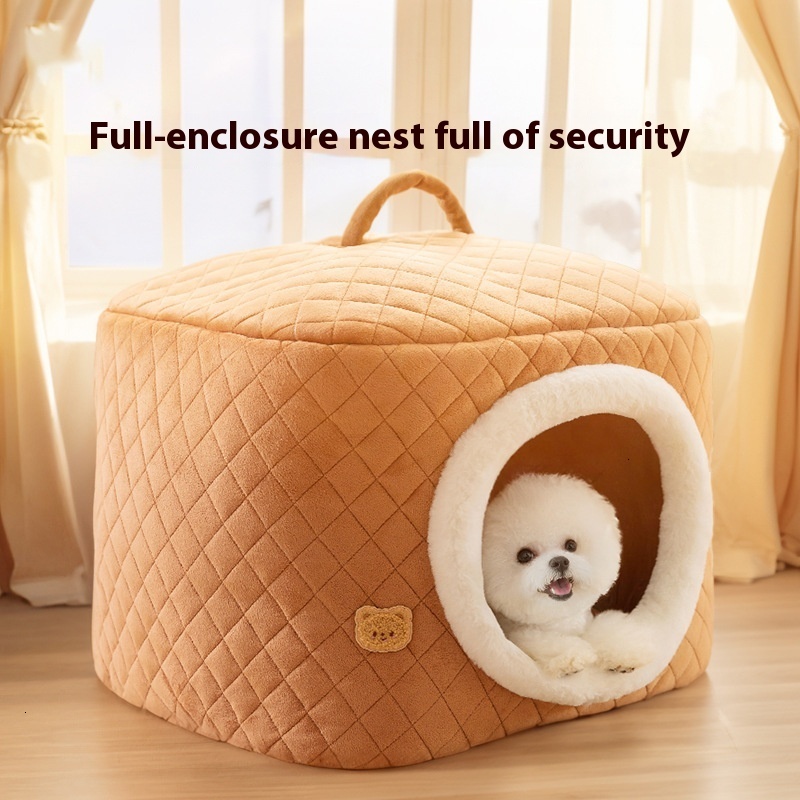 Comfortable Small Dog Kennel with Insulated Bed - Perfect for Cold Weather Use
