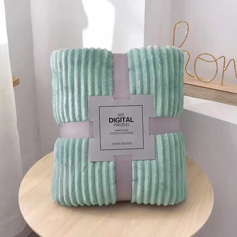 Childrens Flannel Blanket for Spring and Autumn Thickened Encrypted Magic Fleece Plain Coral Fleece Blanket Vacuum Packed Y240815