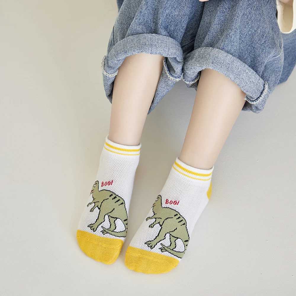 5 pairs/batch of boys dinosaur socks 2024 new summer comfortable breathable casual soft childrens socks student sports socks 1-12 years W240814