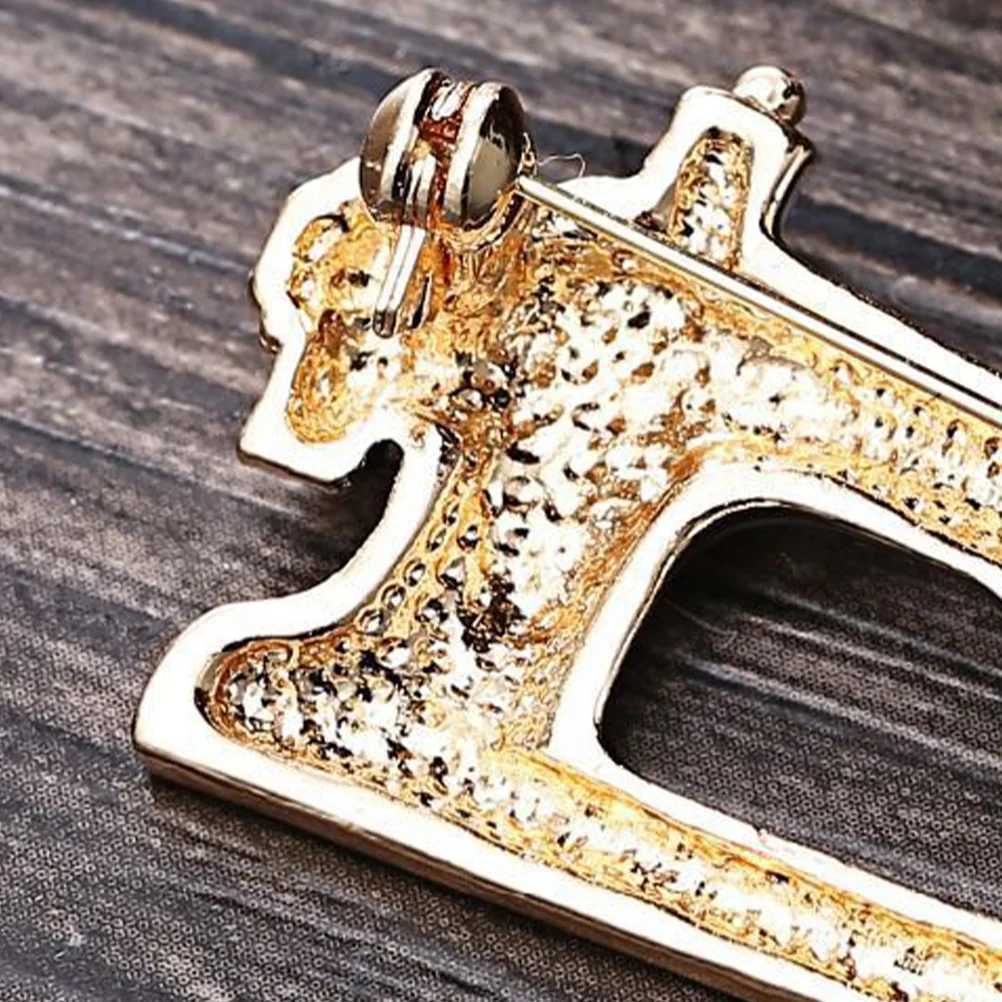 3 Water Diamond Brooch Creative Badge Cartoon Brooch Womens Drip Oil Party Drip Sewing Machine W240815